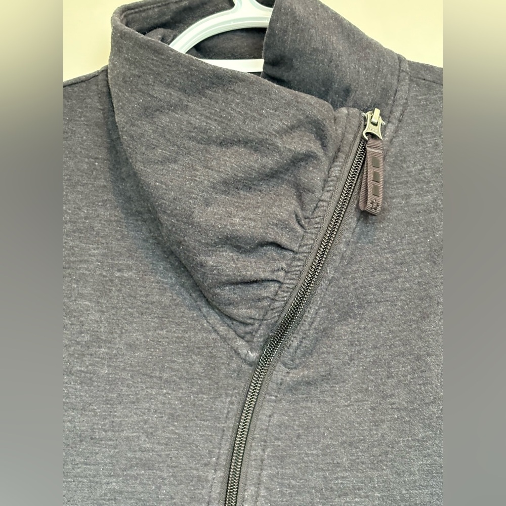 Tuff Athletics black jersey sweater. Ladies size M. - Picture 4 of 8